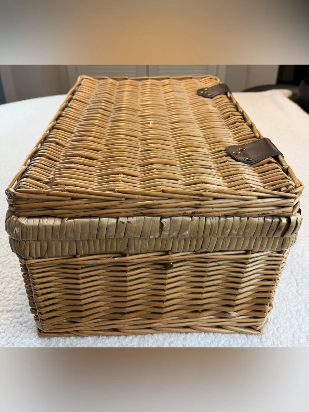 (VTG) Tan/Brown Insulated Woven Rattan Wicker Picnic Basket, OS